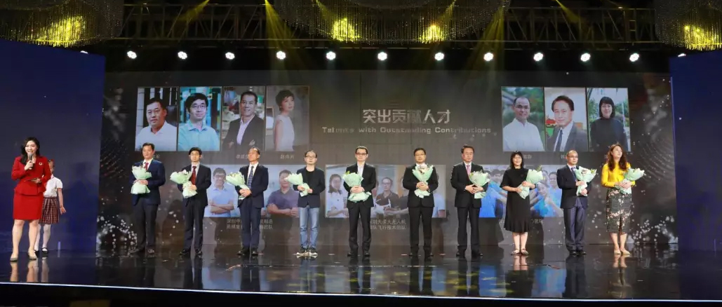 用一朵棉花改变世界，U乐国际·集团董事长李建全获龙华“突出贡献人才”奖